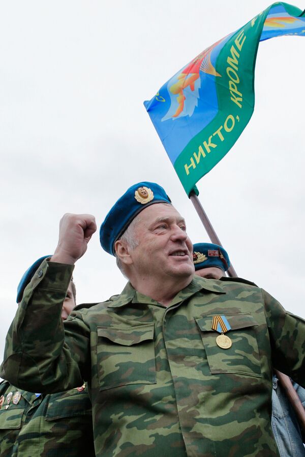 ولادیمیر ژیرینوفسکی، رهبر حزب لیبرال دموکرات روسیه در چشن نیروهای دریایی روسیه. - اسپوتنیک افغانستان  