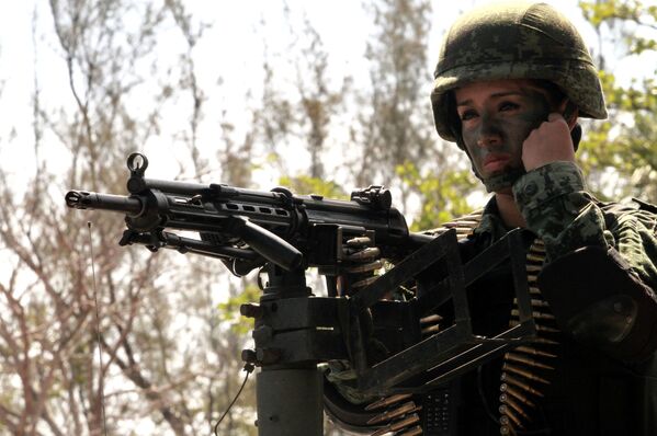 نظامی زن در ارتش مکسیکو - اسپوتنیک افغانستان  