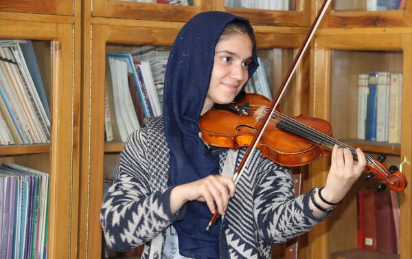 نام این ارکستر با الهام از الهۀ موسیقی در ادبیات کهن این سرزمین، «زهره» گذاشته شد. - اسپوتنیک افغانستان  