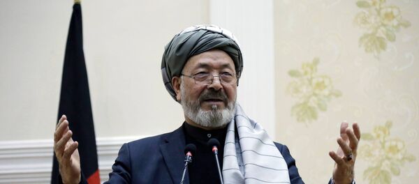 کریم خلیلی: حکومت و احزاب سیاسی به عنوان یک گروه واحد با پروسۀ صلح برخورد کنند. - اسپوتنیک افغانستان  