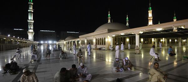 تصمیم عربستان سعودی برای تغییر زمان نماز - اسپوتنیک افغانستان  