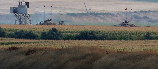 نیروهای ترکی در اطراف شهر عفرین حلقهٔ نظامی تشکیل دادند نیروهای ترکی در اطراف شهر عفرین حلقهٔ نظامی تشکیل دادند - اسپوتنیک افغانستان