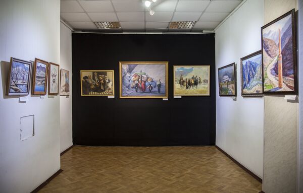 افتتاح نمایشگاه نقاشی افغانستان در مسکو - اسپوتنیک افغانستان  