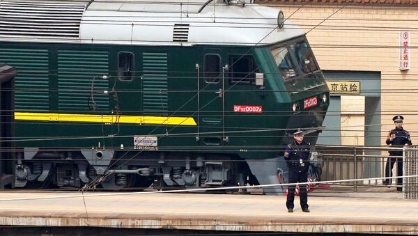 قطار مخصوص هیأت عالی‌رتبه کوریای شمالی، پکن را ترک کرد - اسپوتنیک افغانستان  