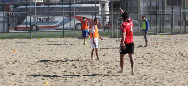 شکست تیم ملی فوتبال ساحلی افغانستان در برابر فلسطین - اسپوتنیک افغانستان  