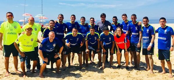 پیروزی تیم فوتبال ساحلی افغانستان بر تیم مالزیا پیروزی تیم فوتبال ساحلی افغانستان بر تیم مالزیا - اسپوتنیک افغانستان