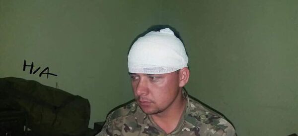 لت و کوب یک افسر پولیس توسط آمر امنیت ولایت تخار لت و کوب یک افسر پولیس توسط آمر امنیت ولایت تخار - اسپوتنیک افغانستان