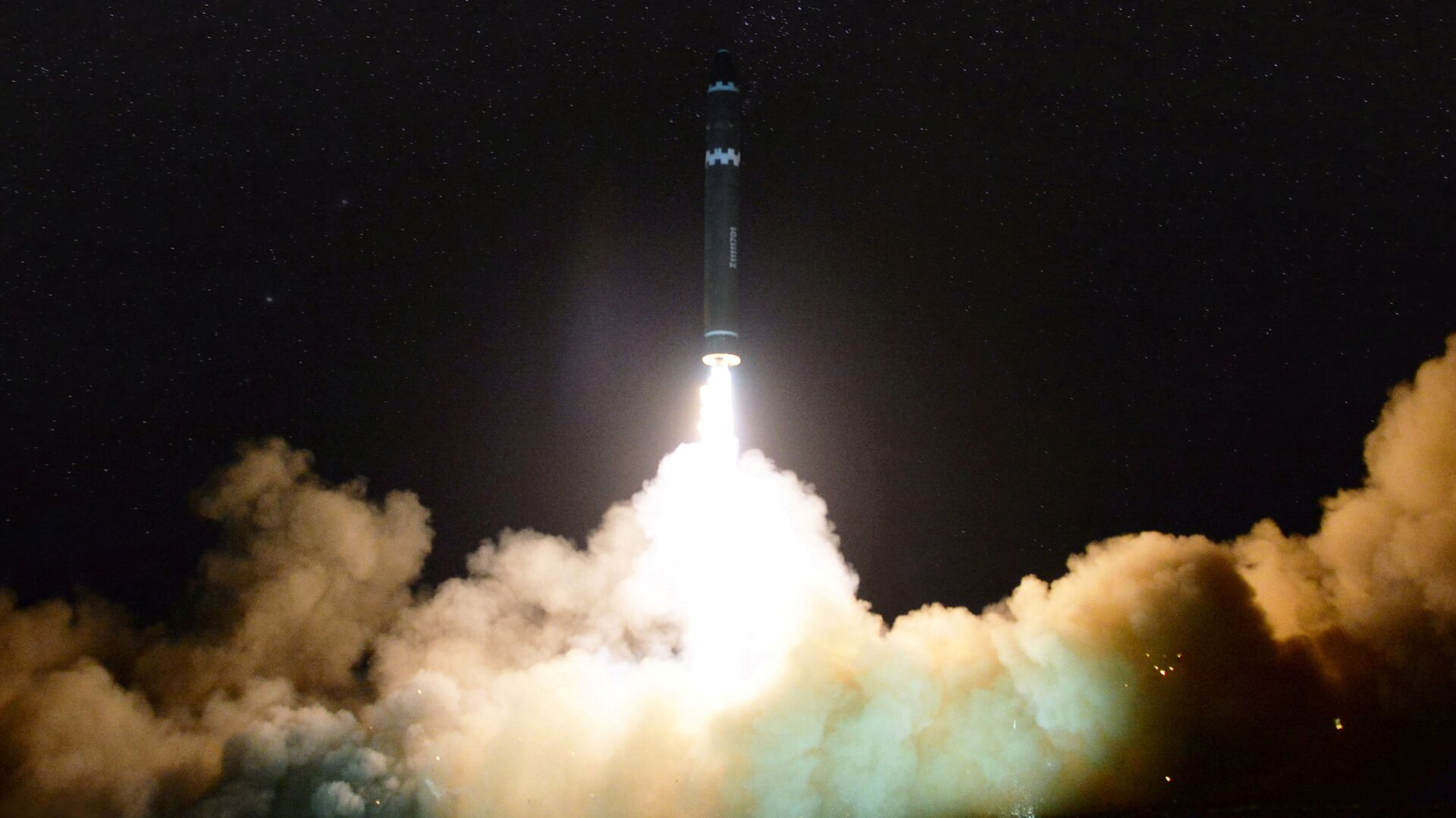 Запуск баллистической ракеты Hwasong-15 в КНДР  - اسپوتنیک افغانستان  , 1920, 05.01.2022