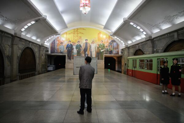 متروی پیونگ یانگ، کوریای شمالی - اسپوتنیک افغانستان  