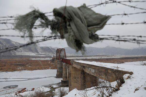 پل بسته در مرز چین و کوریای شمالی - اسپوتنیک افغانستان  