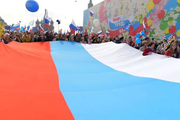 شرکت کنندگان راهپیمایی روز کارگر – میدان سرق مسکو، روسیه - اسپوتنیک افغانستان  