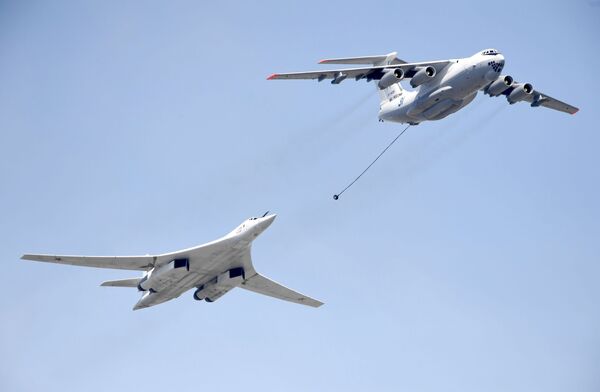 تمرینات هوایی رسم گذشت پیروزی در مسکو - اسپوتنیک افغانستان  
