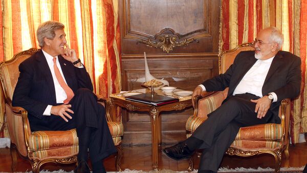 دیدار جان کری با وزیر خارجه ایران برای نجات توافق هسته‌ای - اسپوتنیک افغانستان  