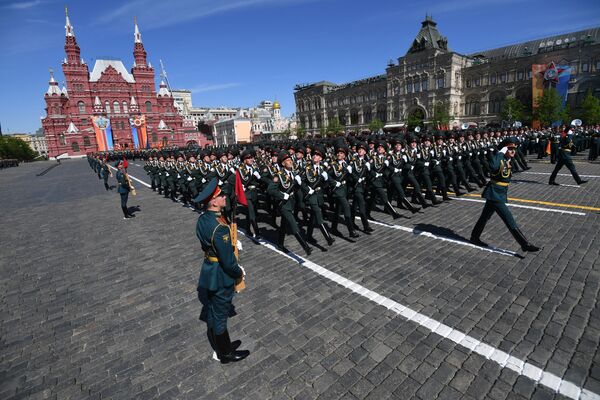 رژه نظامی میدان سرخ مسکو به مناسبت 73مین یادبود از پیروزی در جنگ بزرگ میهنی - اسپوتنیک افغانستان  