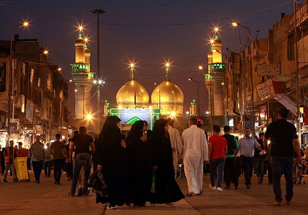 مسلمان قبل از شروع ماه مبارک رمضان در عراق - اسپوتنیک افغانستان  