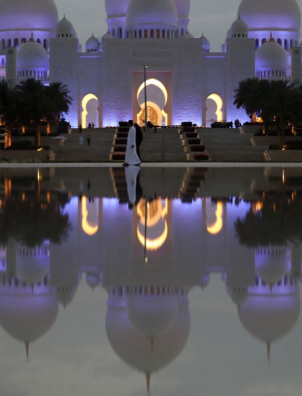 نما مسجد شیخ زاید در ابوظبی، امارات متحده عربی - اسپوتنیک افغانستان  