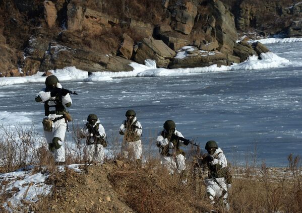 نیروهای گروه حمایوی در جریان تمرینات نظامی - اسپوتنیک افغانستان  