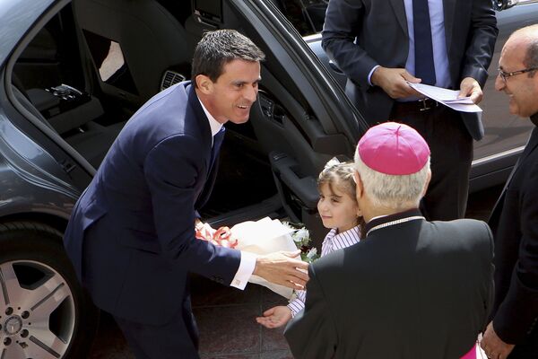 رئیس جمهور فرانسه در دیدار با پاپ روم. - اسپوتنیک افغانستان  