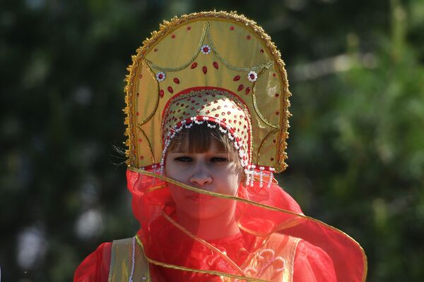 شرکت کننده جشن مردمی کاروان در شهر کازان روسیه - اسپوتنیک افغانستان  