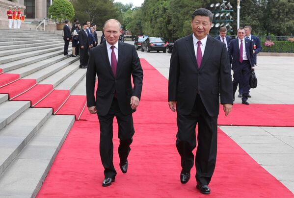 ولادیمیر پوتین، رئیس جمهور روسیه و شی جین پینگ، رئیس جمهور چین در پکن - اسپوتنیک افغانستان  