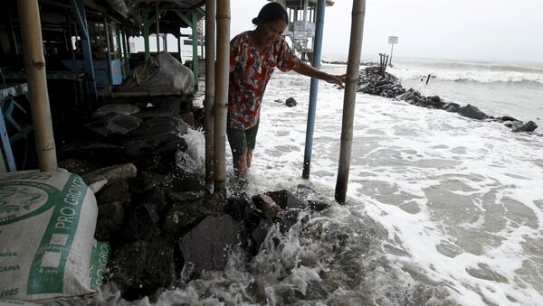 طوفان در اندونزیا جان ده ها تن را گرفت - اسپوتنیک افغانستان  
