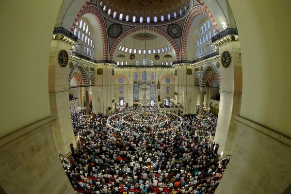 نماز عید سعید فطر – استانبول، ترکیه - اسپوتنیک افغانستان  