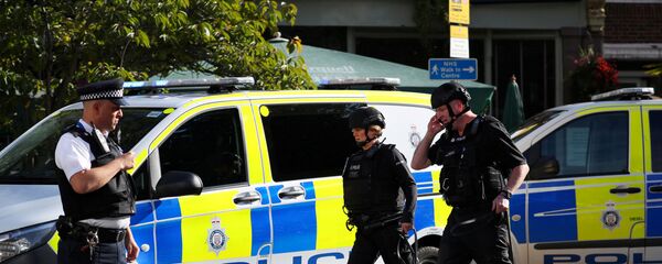 سرقت تلیفون وزیر داخله بریتاینا از دست خود وزیر - اسپوتنیک افغانستان  