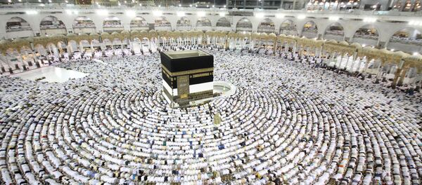 عربستان سعودی به دنبال لغو برگزاری مراسم حج تمتع امسال است  عربستان سعودی به دنبال لغو برگزاری مراسم حج تمتع امسال است  - اسپوتنیک افغانستان