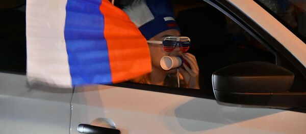 هواداران فوتبال پیروزی تیم روسیه راجشن گرفتند. هواداران فوتبال پیروزی تیم روسیه راجشن گرفتند. - اسپوتنیک افغانستان