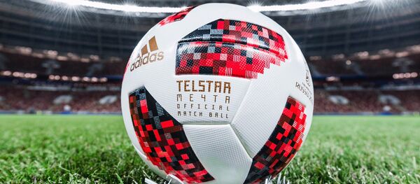 Официальный мяч плей-офф чемпионата мира по футболу 2018 года в России Telstar Мечта Официальный мяч плей-офф чемпионата мира по футболу 2018 года в России Telstar Мечта - اسپوتنیک افغانستان