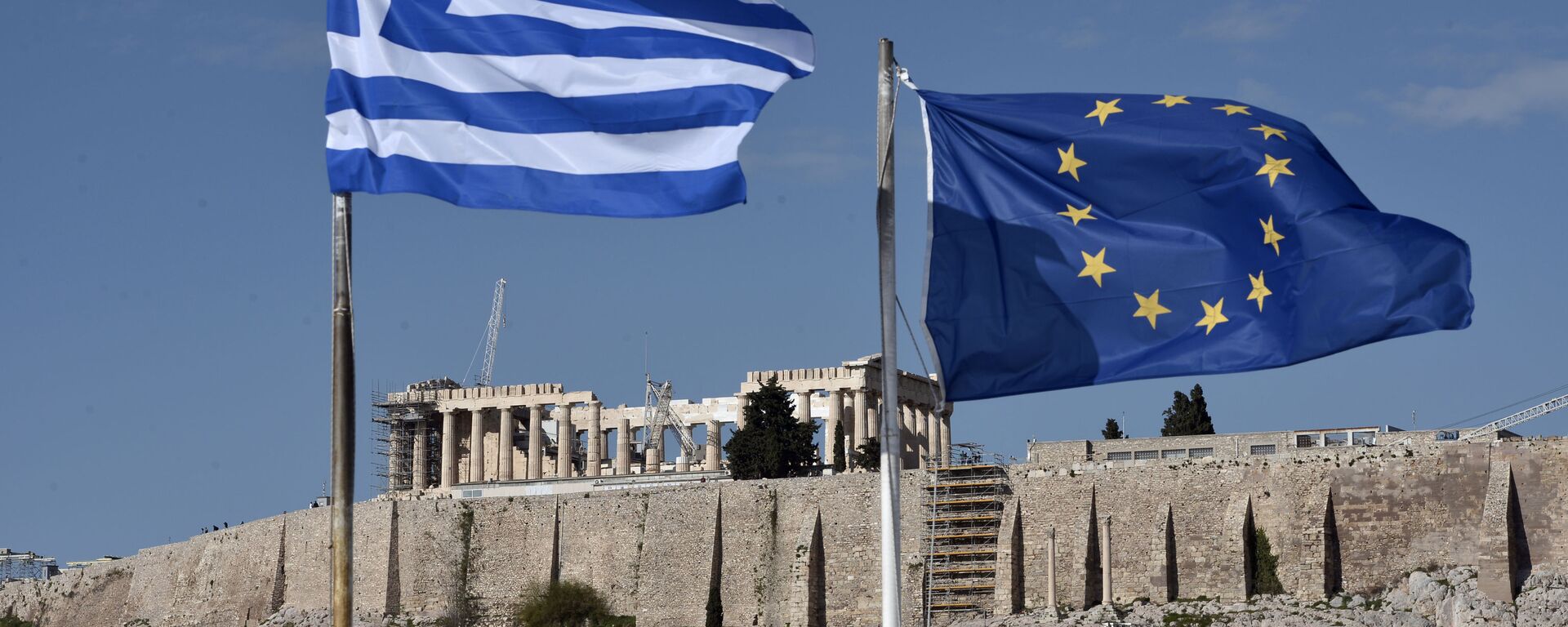 Флаги Греции и ЕС развеваются перед Акрополем в Афинах - اسپوتنیک افغانستان  , 1920, 22.09.2021