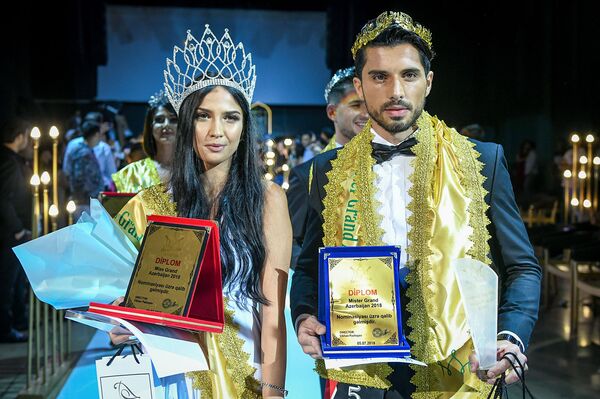 عایشه گارایوا و نوری احمدوف، برندگان اصلی مسابقه  Miss & Mister Grand Azerbaijan - اسپوتنیک افغانستان  