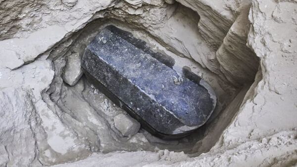 کشف تابوت 2 متری مرموز در مصر - اسپوتنیک افغانستان  