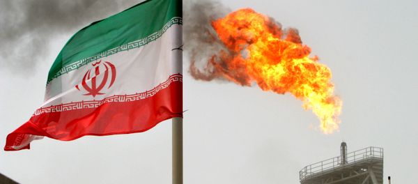 امکان شامل شدن کشورهای خریدار نفت ایران در فهرست تحریم های امریکا امکان شامل شدن کشورهای خریدار نفت ایران در فهرست تحریم های امریکا - اسپوتنیک افغانستان