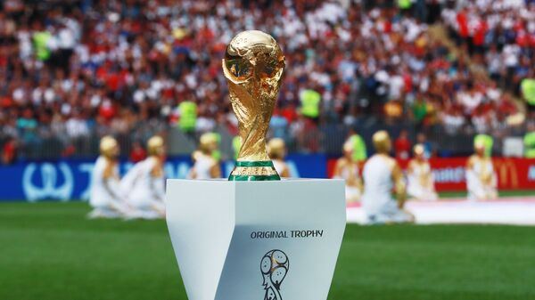 World Cup Trophy before the start of the final match of the FIFA World Cup between the national teams of Croatia and France - اسپوتنیک افغانستان  