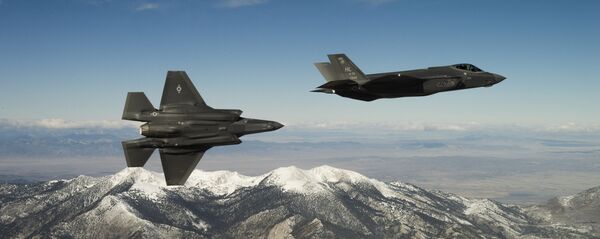 جنگندههای اف-25 و اف-35 در تماس خواهند بود جنگندههای اف-25 و اف-35 در تماس خواهند بود - اسپوتنیک افغانستان