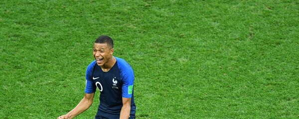 کیلیان مباپه بازیکن تیم ملی فرانسه کیلیان مباپه بازیکن تیم ملی فرانسه - اسپوتنیک افغانستان