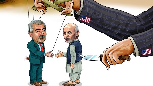 منابع ایتلاف نجات: امریکا، غنی را مجبور به بهبود روابط با دوستم ساخت - اسپوتنیک افغانستان  