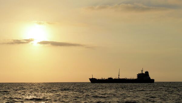 کشتی نفت‌کش عربستان هدف حمله شورشیان یمنی قرار گرفت - اسپوتنیک افغانستان  