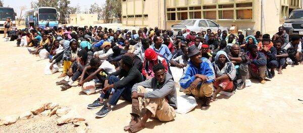 دویدن مهاجران غیرقانونی پس از ورود به اروپا + ویدیو دویدن مهاجران غیرقانونی پس از ورود به اروپا + ویدیو - اسپوتنیک افغانستان