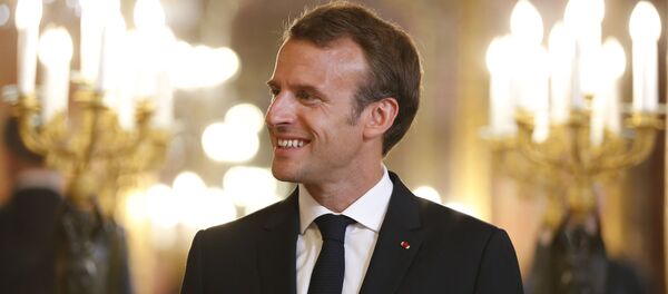 کاهش بی پیشینه محبوبیت ماکرون در فرانسه کاهش بی پیشینه محبوبیت ماکرون در فرانسه - اسپوتنیک افغانستان