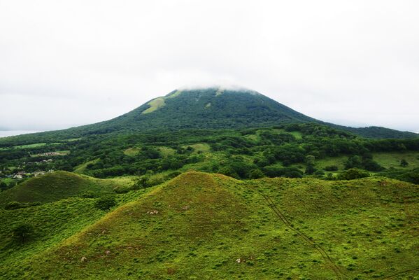 کوه «استارتسف» در جزیره «پوتیاتین» در ناحیه پریموریه روسیه. - اسپوتنیک افغانستان  