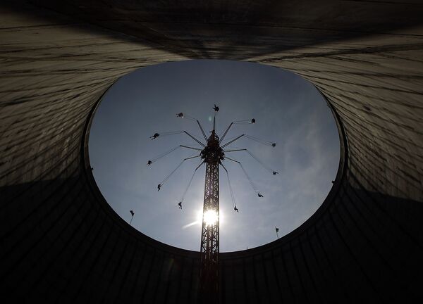 چرخ فلک در پارک واندرلند – شهر کالکار، آلمان - اسپوتنیک افغانستان  