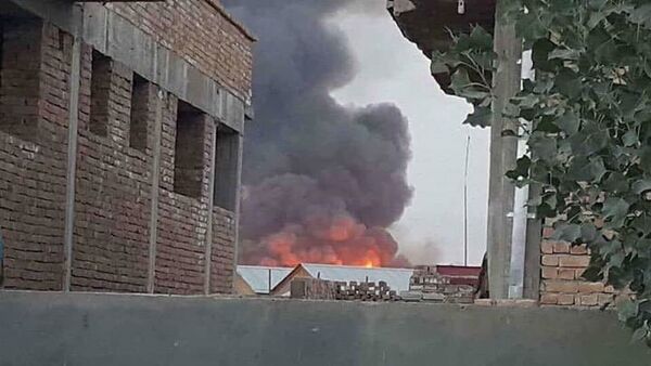 به آتش کشیدن ساختمان ولسوالی ارغنداب توسط طالبان - اسپوتنیک افغانستان  