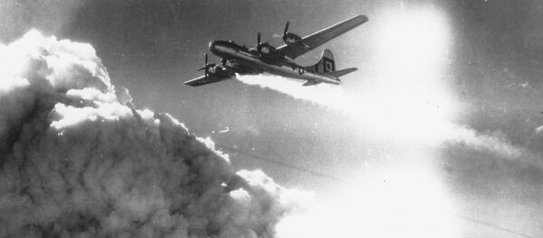 آیا هیروشیما و ناگاساکی را برحق بمبارد کردند؟ آیا هیروشیما و ناگاساکی را برحق بمبارد کردند؟ - اسپوتنیک افغانستان