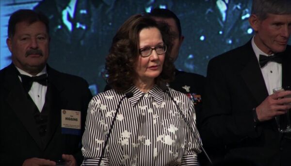 در باره مساله معیارهای دوگانه CIA در باره مساله معیارهای دوگانه CIA - اسپوتنیک افغانستان