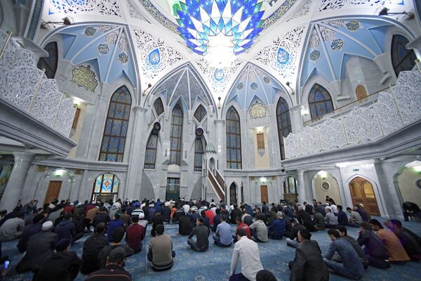 نماز عید سعید اضحی در مسجد قل‌شریف – شهر کازان، روسیه - اسپوتنیک افغانستان  