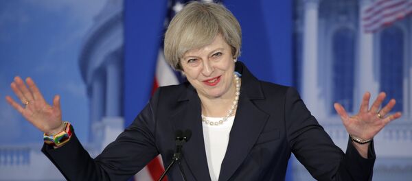 محکوم شدن فرد متهم به تلاش برای ترور ترزا می به ۳۰ سال زندان - اسپوتنیک افغانستان  