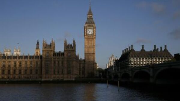 رای موافق مجلس عوام بریتانیا به برگزاری همه پرسی خروج از اتحادیه اروپا - اسپوتنیک افغانستان  