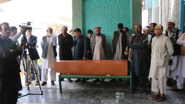 مراسم جنازه یکی از قربانیان حمله تروریستی ۵ سپتمبر در کابل - اسپوتنیک افغانستان  